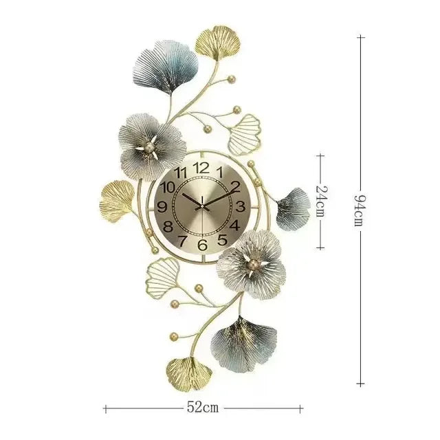 BlossomElegance - Floral Luxury Wanduhr