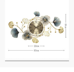 BlossomElegance - Floral Luxury Wanduhr