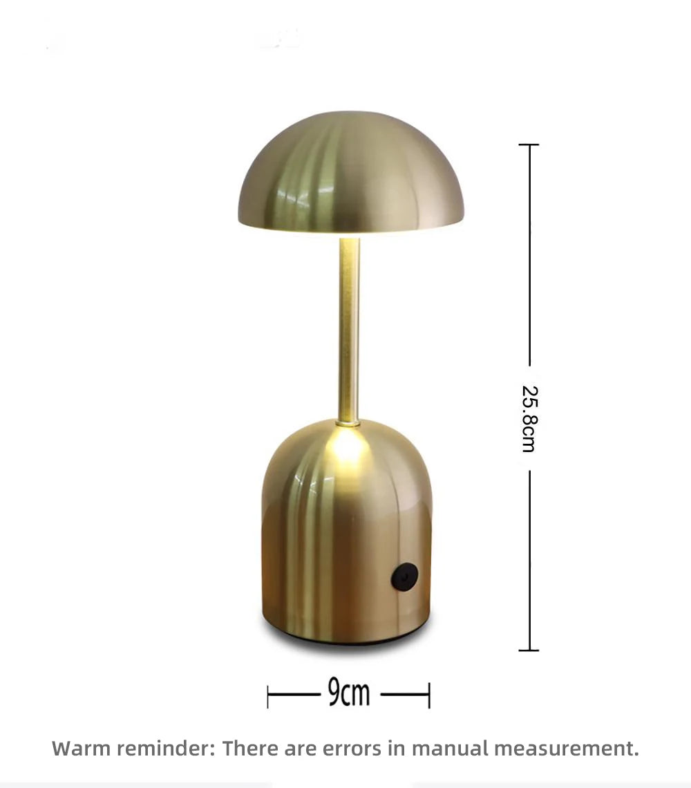 LuminaCrescent  - Dimmbare Tischlampe aus Metallj