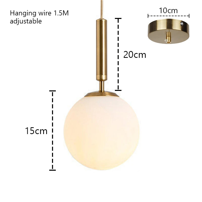 GoldElegance - Luxuriöse goldene Lampe