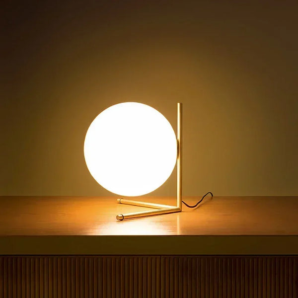 UrbanElegance - Moderne minimalistische Glas-Haushaltslampe