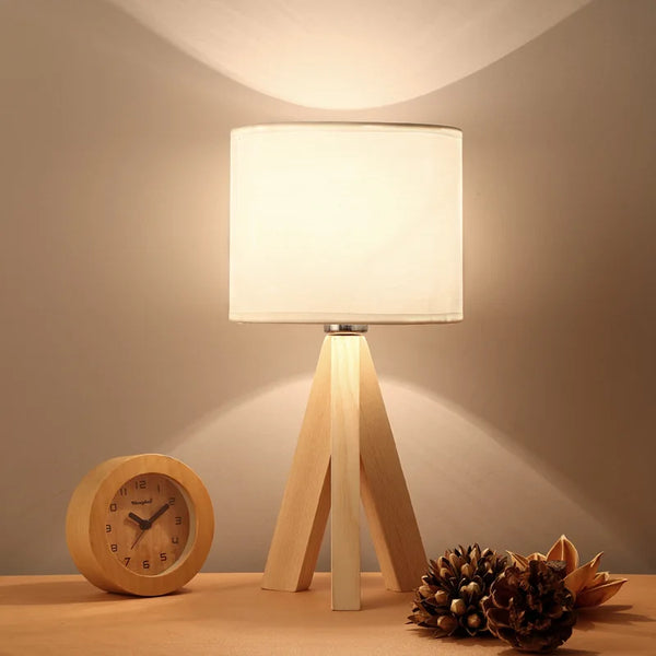 WoodEssence - Moderne Tischlampe aus Holz