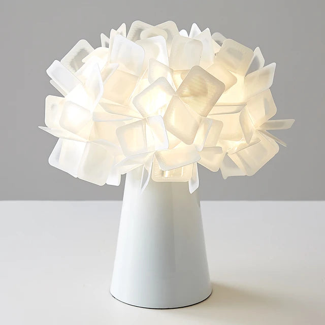 Clarity - Moderne Tischlampe