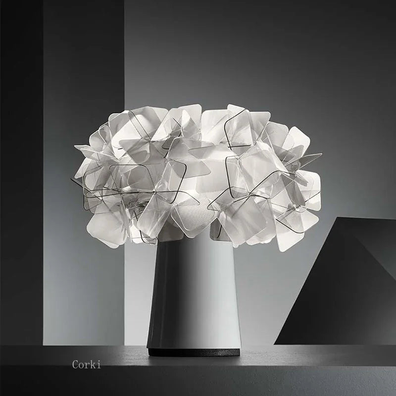 Clarity - Moderne Tischlampe