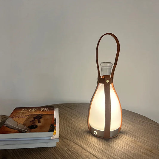 LeatherLuxe - Flasche Nordische Lampe