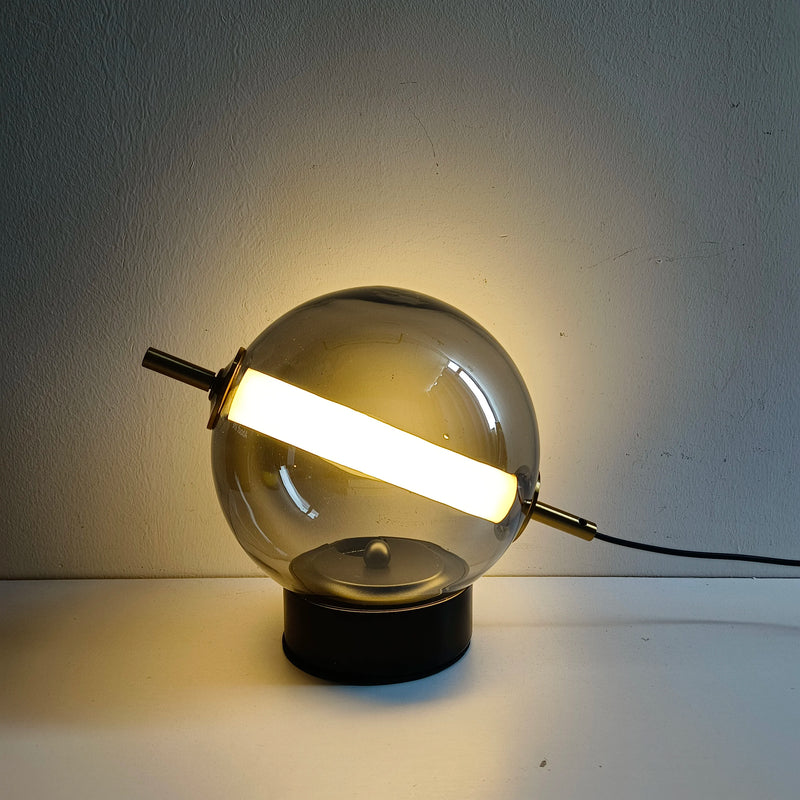 RadiantRevival - Retro Glas Tischlampe