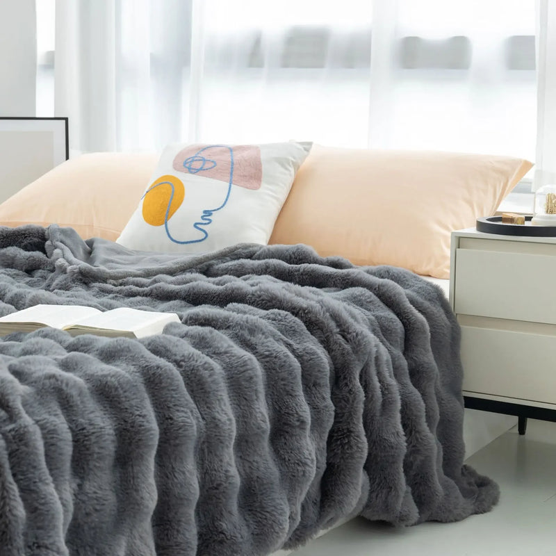 PlushCozy | Kunstpelz Winterdecke